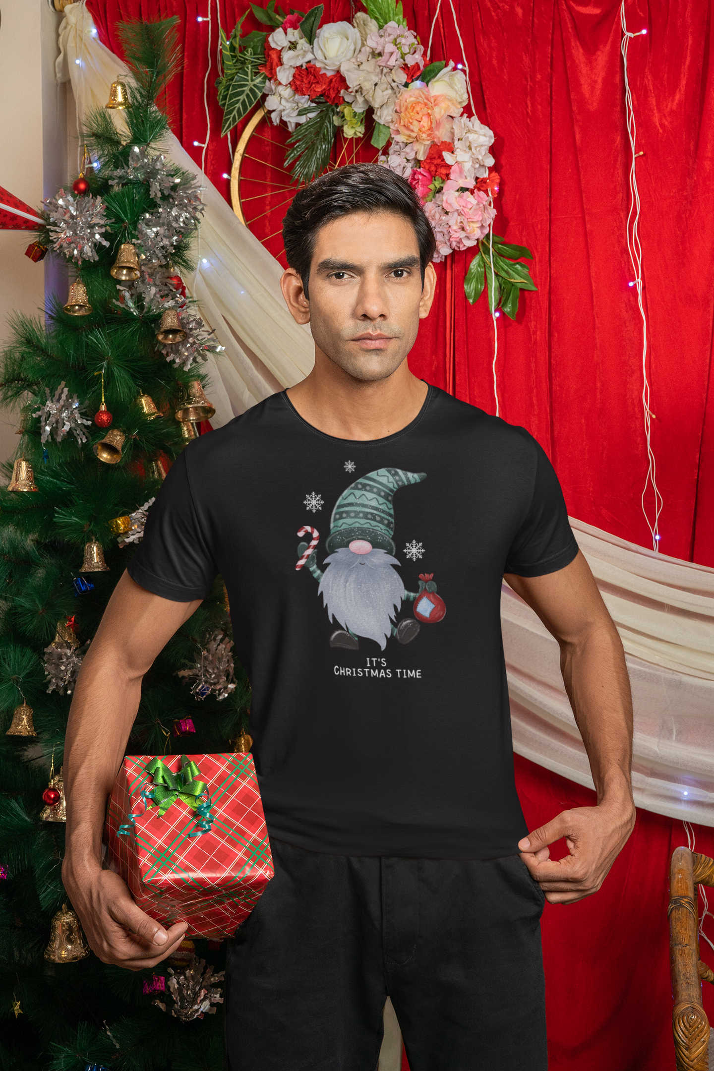 Wichtel Mann, Weihnachtsmann T-Shirt, Weihnachten Shirt, Geschenk Weihnachten, personalisiertes T-Shirt, Kurzärmeliges Unisex-T-Shirt - souverista