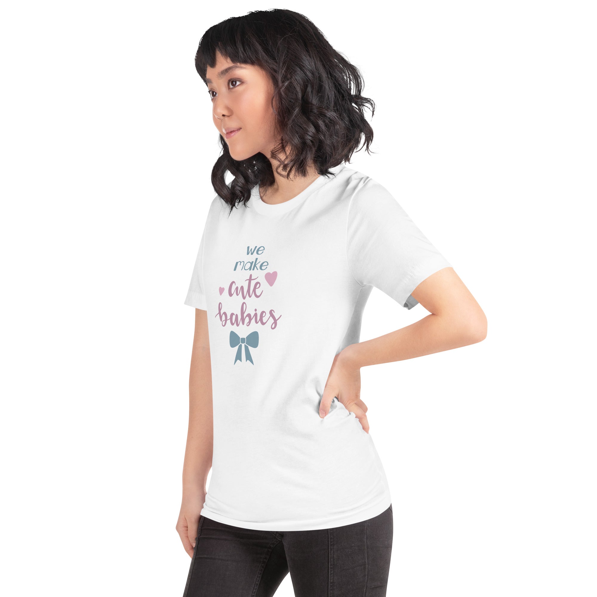 We make cute babys Unisex-T-Shirt - souverista
